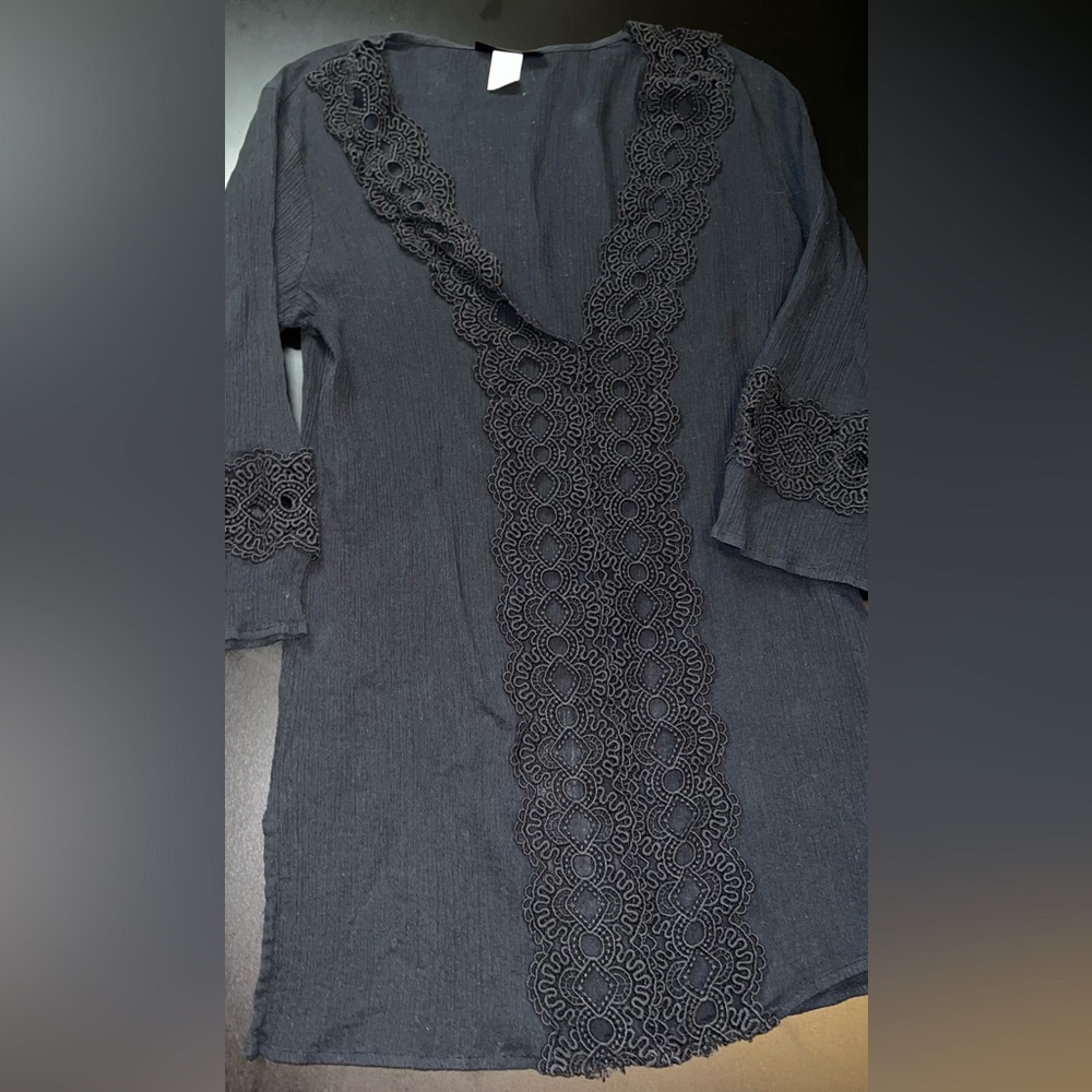 La Blanca Island Fare Tunic Swim Coverup crochet Detailed size Small EUC